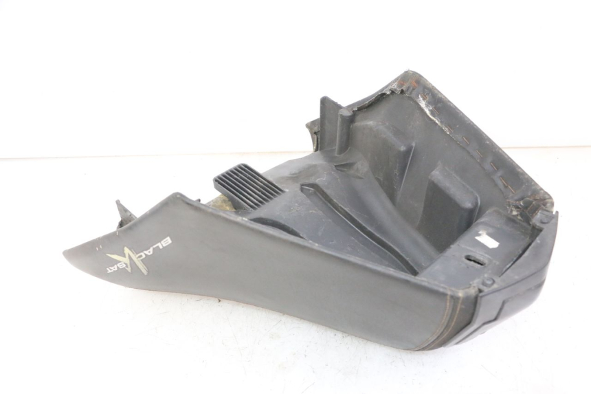 photo de ASIENTO DELANTERO PEUGEOT SATELIS COMPRESSOR K15 125 (2006 - 2009) - Detalles de los puntos de fijación