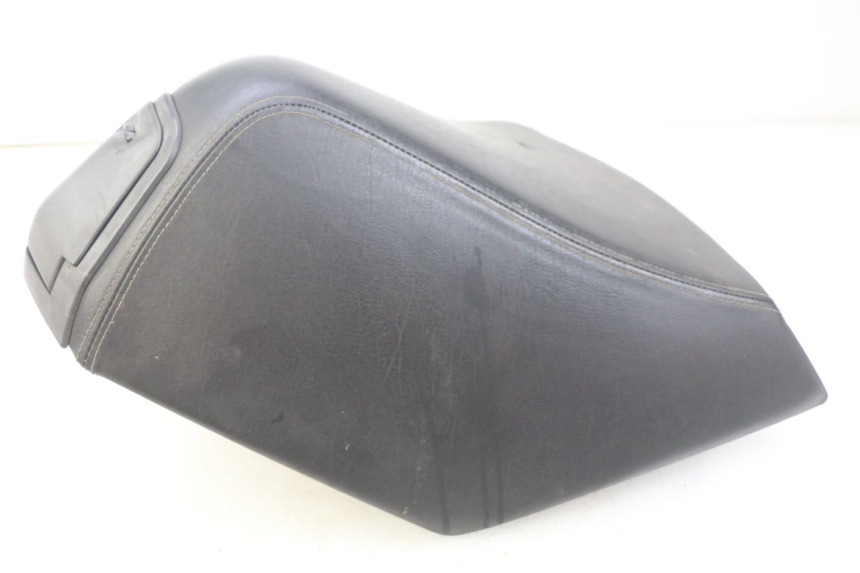 photo de ASIENTO DELANTERO PEUGEOT SATELIS 125 (2006 - 2009) - Detalles de los puntos de fijación
