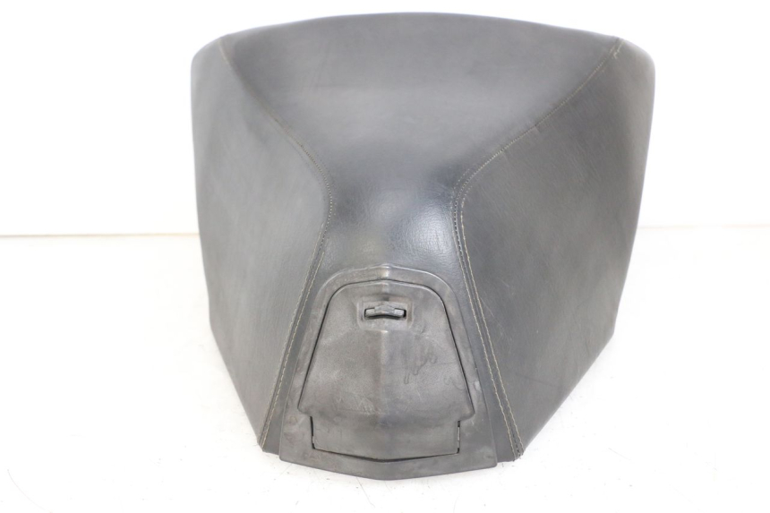 photo de ASIENTO DELANTERO PEUGEOT SATELIS 125 (2010 - 2012) - Estado de la superficie y material