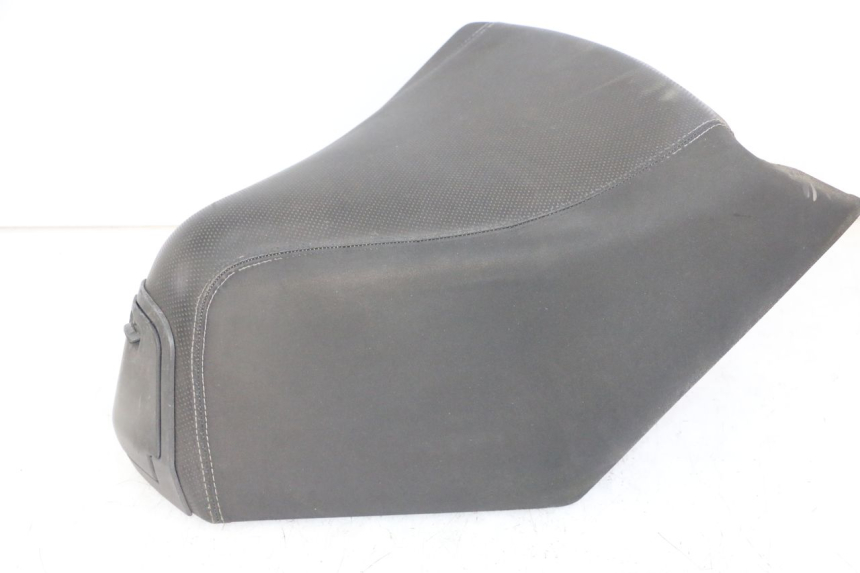 photo de ASIENTO DELANTERO PEUGEOT SATELIS 125 (2013 - 2018) - Estado de la superficie y material