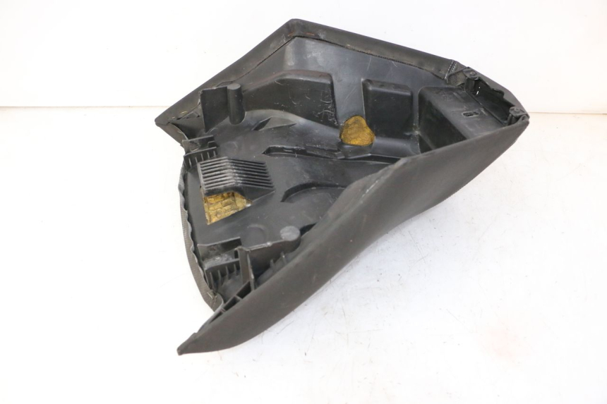 photo de ASIENTO DELANTERO PEUGEOT SATELIS 125 (2010 - 2012) - Detalle de la pieza