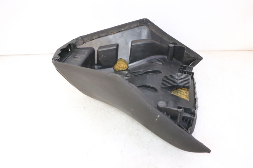 photo de ASIENTO DELANTERO PEUGEOT SATELIS 125 (2010 - 2012) - Primer plano técnico