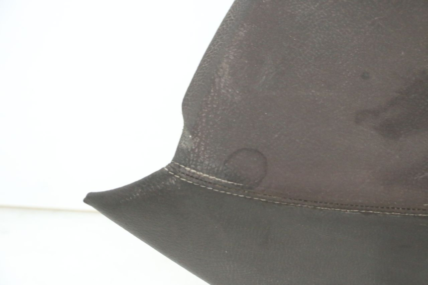 photo de ASIENTO DELANTERO PEUGEOT SATELIS 125 (2006 - 2009) - Zoom sobre los componentes