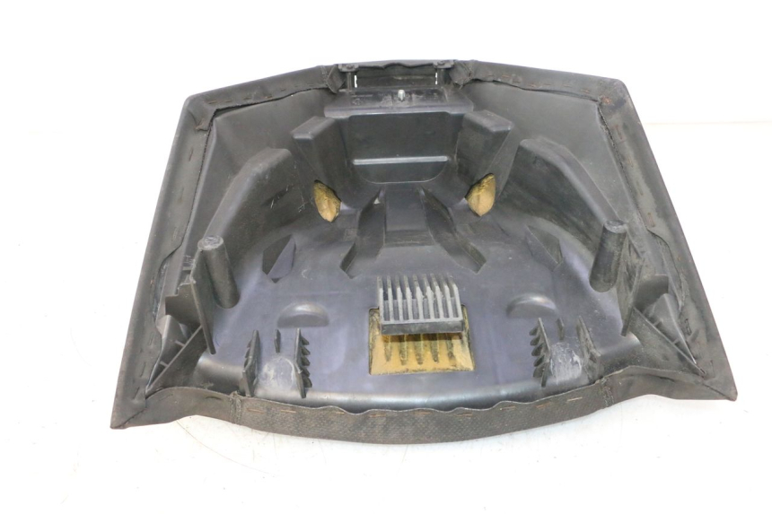 photo de ASIENTO DELANTERO PEUGEOT SATELIS 125 (2013 - 2018) - Primer plano técnico