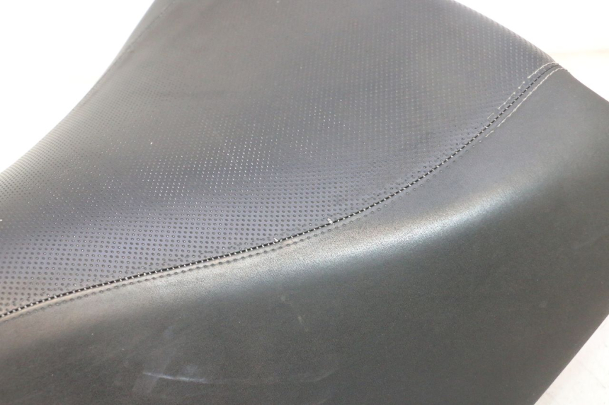 photo de ASIENTO DELANTERO PEUGEOT SATELIS 125 (2013 - 2018) - Estado de la superficie y material