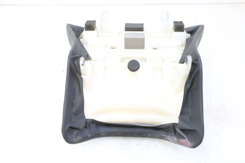 photo de ASIENTO DELANTERO SUZUKI SV S 650 (2003 - 2009) - Estado de la superficie y material