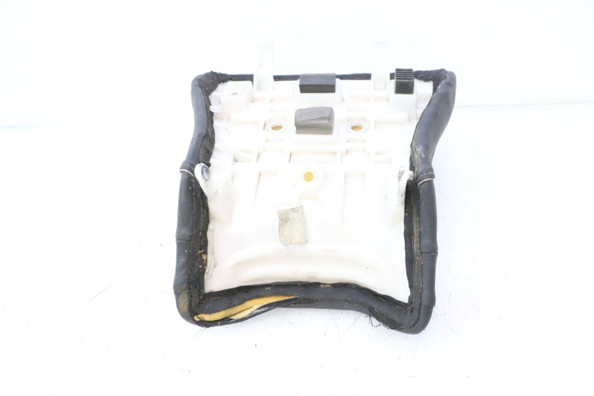 photo de ASIENTO DELANTERO SUZUKI SV S 650 (2003 - 2009) - Primer plano técnico