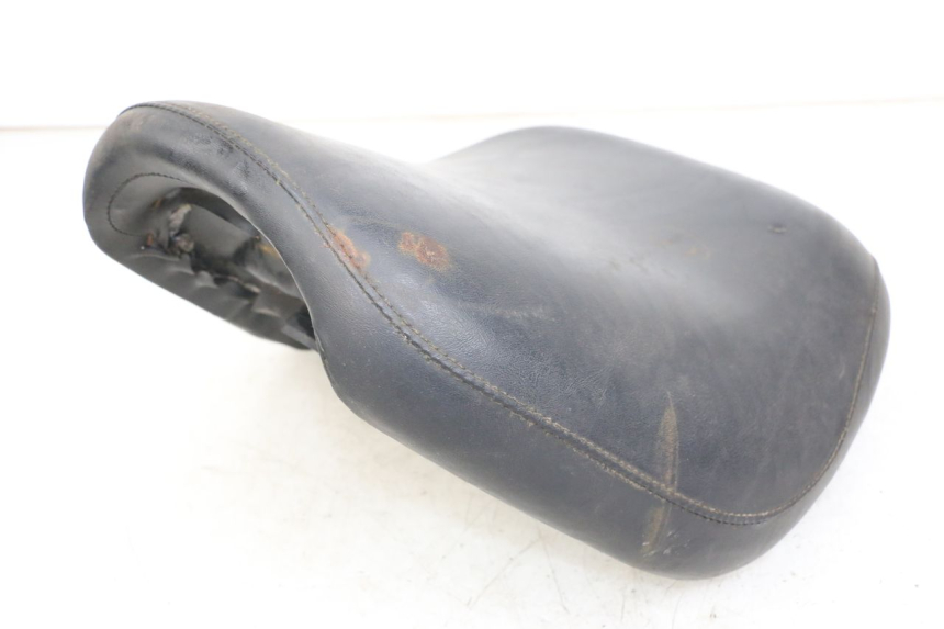 photo de ASIENTO DELANTERO DAELIM VL DAYSTAR 125 (2000 - 2011) - Características distintivas