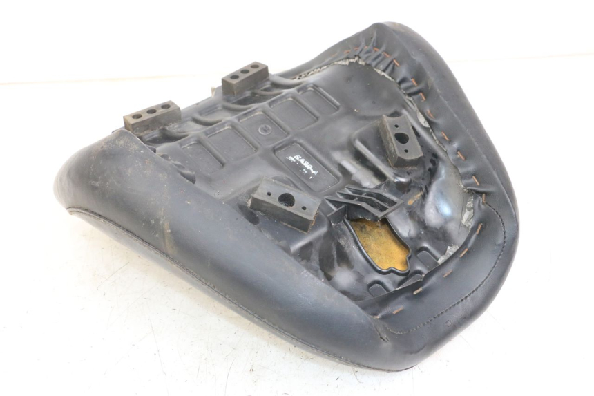 photo de ASIENTO DELANTERO DAELIM VL DAYSTAR 125 (2000 - 2011) - Primer plano técnico