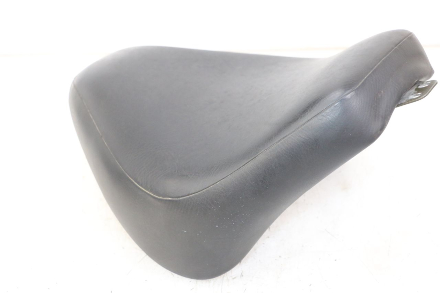 photo de ASIENTO DELANTERO YAMAHA XVS DRAG STAR DRAGSTAR 650 (1997 - 2007) - Detalles de los puntos de fijación