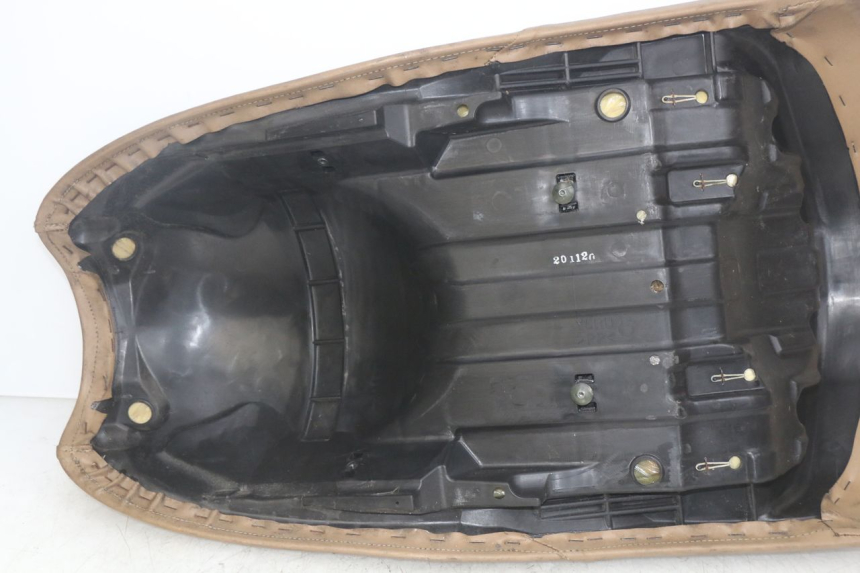 photo de ASIENTO DELANTERO YAMAHA YP MAJESTY 400 (2004 - 2008) - Otra vista del artículo