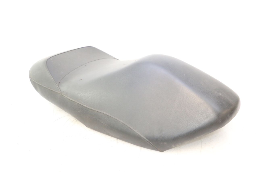 photo de ASIENTO DELANTERO YAMAHA YP MAJESTY 125 (1998 - 2001) - Primer plano de alta resolución