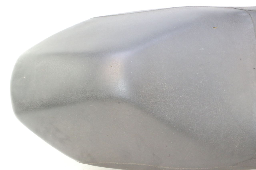 photo de ASIENTO DELANTERO YAMAHA YP MAJESTY 125 (1998 - 2001) - Enfoque en la estructura