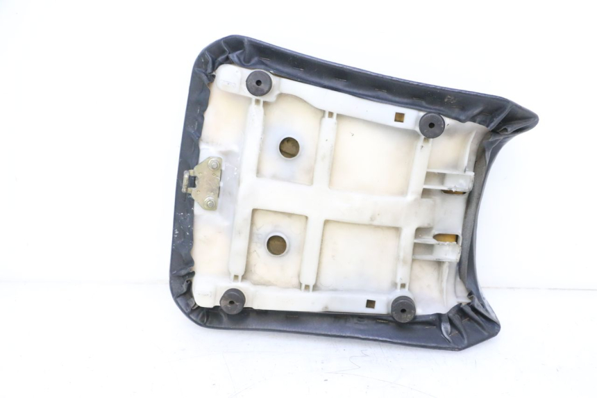 photo de ASIENTO DELANTERO YAMAHA YZF R GENESIS 750 (1993 - 1998) - Detalle de la pieza