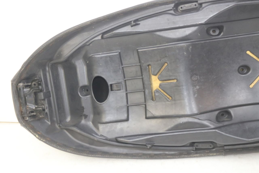 photo de ASIENTO PIAGGIO BEVERLY 125 (2010 - 2015) - Inspección visual detallada