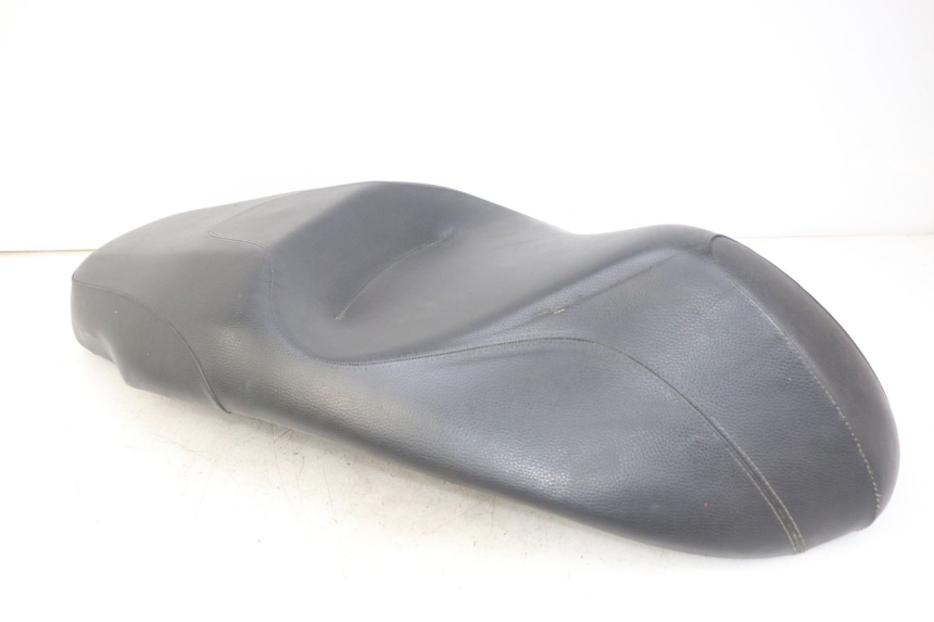 photo de ASIENTO PIAGGIO BEVERLY 125 (2010 - 2015) - Primer plano técnico