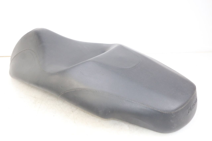 photo de ASIENTO PIAGGIO BEVERLY 125 (2010 - 2015) - Estado de la superficie y material