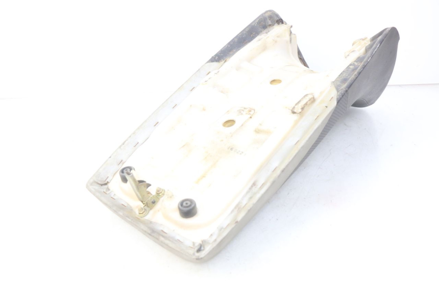 photo de ASIENTO YAMAHA BLASTER 200 (2003 - 2007) - Estado de la superficie y material