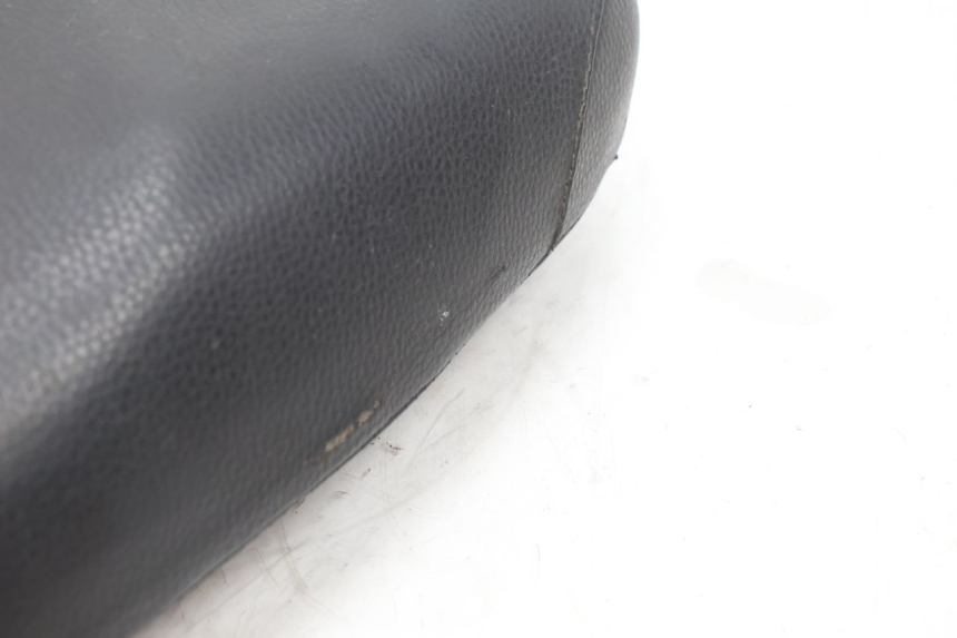 photo de ASIENTO MBK BOOSTER ROCKET 50 (1995 - 1998) - Detalles de los puntos de fijación