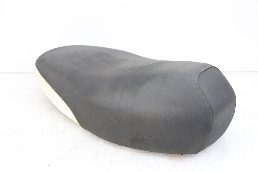 photo de ASIENTO MBK BOOSTER SPIRIT 50 (2004 - 2017) - Detalle de la pieza