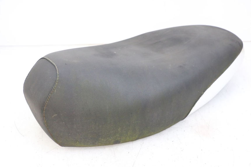 photo de ASIENTO MBK BOOSTER SPIRIT 50 (2004 - 2017) - Primer plano técnico