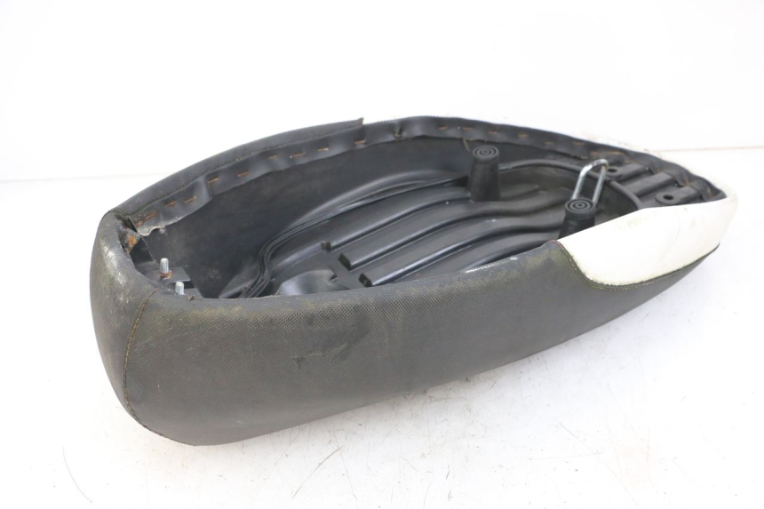 photo de ASIENTO MBK BOOSTER SPIRIT 50 (2004 - 2017) - Estado de la superficie y material