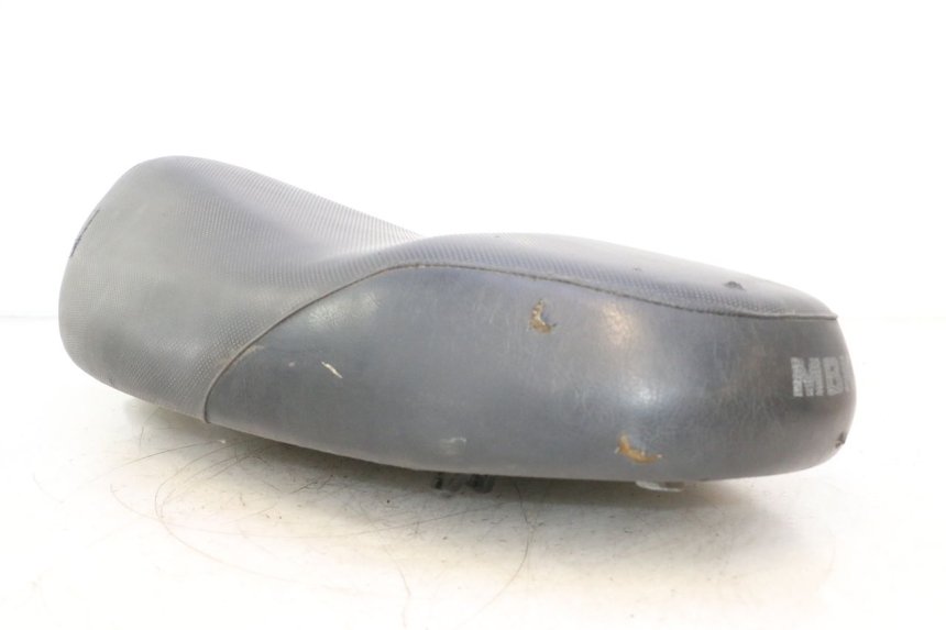 photo de ASIENTO MBK BOOSTER SPIRIT 50 (1999 - 2003) - Detalle de la pieza