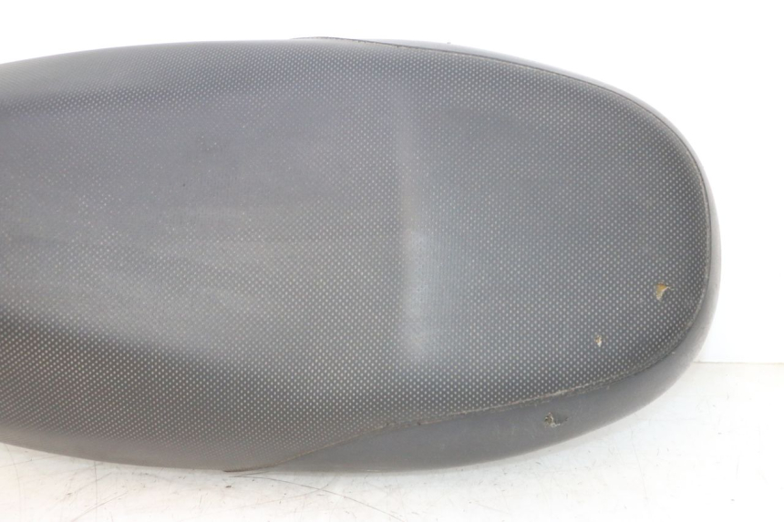 photo de ASIENTO MBK BOOSTER SPIRIT 50 (1999 - 2003) - Perfil de la pieza de repuesto