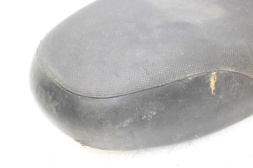 photo de ASIENTO MBK BOOSTER SPIRIT 50 (1999 - 2003) - Características distintivas