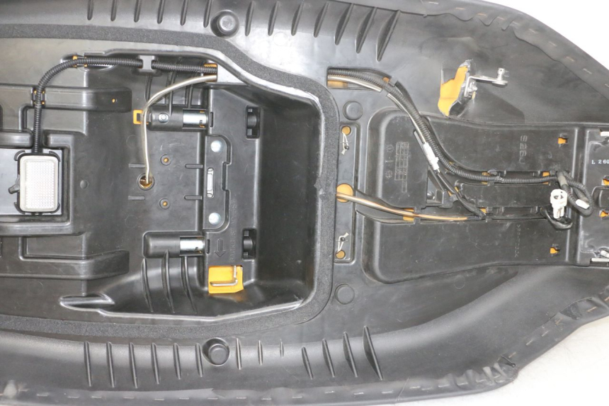 photo de ASIENTO SUZUKI BURGMAN 650 (2013 - 2020) - Características distintivas