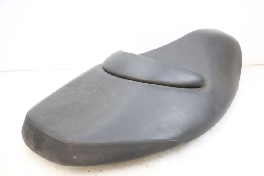 photo de ASIENTO SUZUKI BURGMAN 125 (2007 - 2014) - Estado de la superficie y material