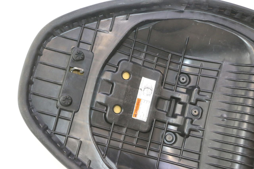 photo de ASIENTO SUZUKI BURGMAN 125 (2007 - 2014) - Inspección visual detallada