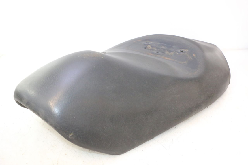 photo de ASIENTO SUZUKI BURGMAN 125 (2007 - 2014) - Primer plano técnico