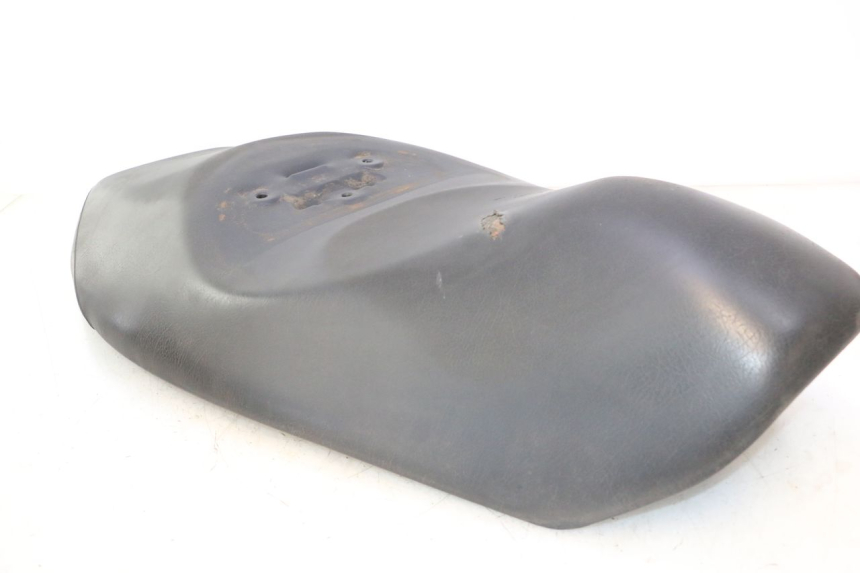 photo de ASIENTO SUZUKI BURGMAN 125 (2007 - 2014) - Detalles de los puntos de fijación