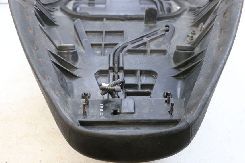 photo de ASIENTO SUZUKI BURGMAN EXECUTIVE ABS 650 (2006 - 2012) - Inspección visual detallada