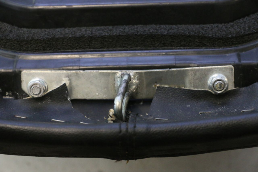 photo de ASIENTO SUZUKI BURGMAN EXECUTIVE ABS 650 (2006 - 2012) - Características distintivas