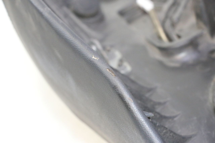 photo de ASIENTO SUZUKI BURGMAN EXECUTIVE ABS 650 (2006 - 2012) - Primer plano de alta resolución
