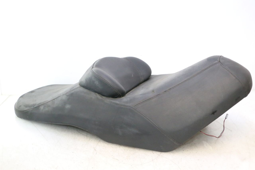 photo de ASIENTO SUZUKI BURGMAN EXECUTIVE ABS 650 (2006 - 2012) - Detalles de los puntos de fijación