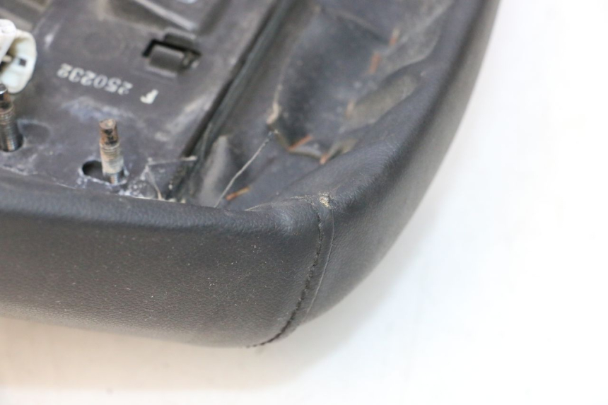 photo de ASIENTO SUZUKI BURGMAN EXECUTIVE ABS 650 (2006 - 2012) - Estado de la superficie y material