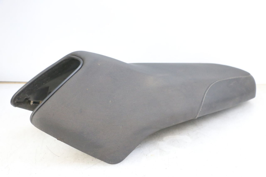 photo de ASIENTO YAMAHA BW'S BWS 125 (2010 - 2013) - Primer plano técnico