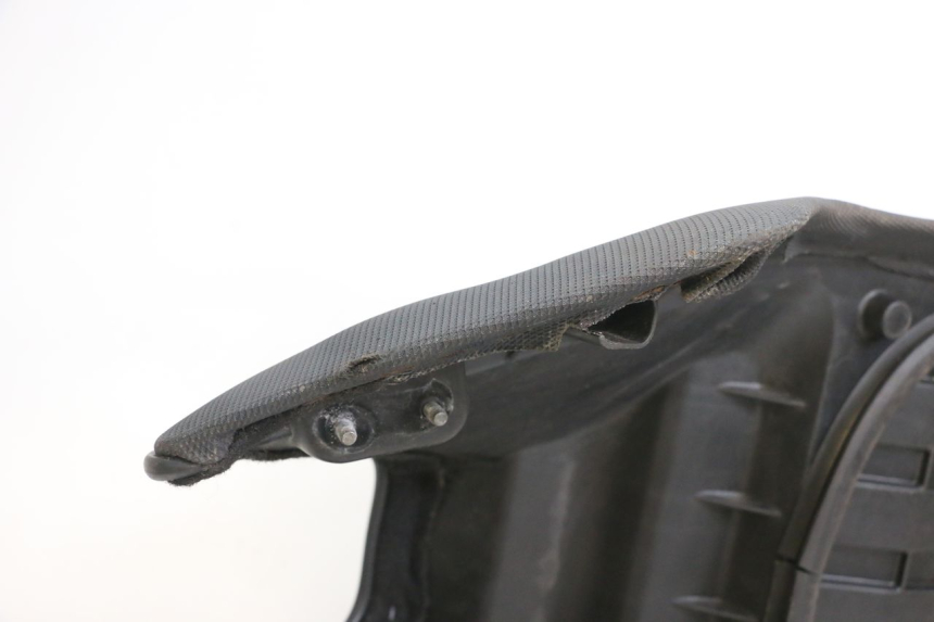 photo de ASIENTO YAMAHA BW'S BWS 125 (2010 - 2013) - Detalles de los puntos de fijación