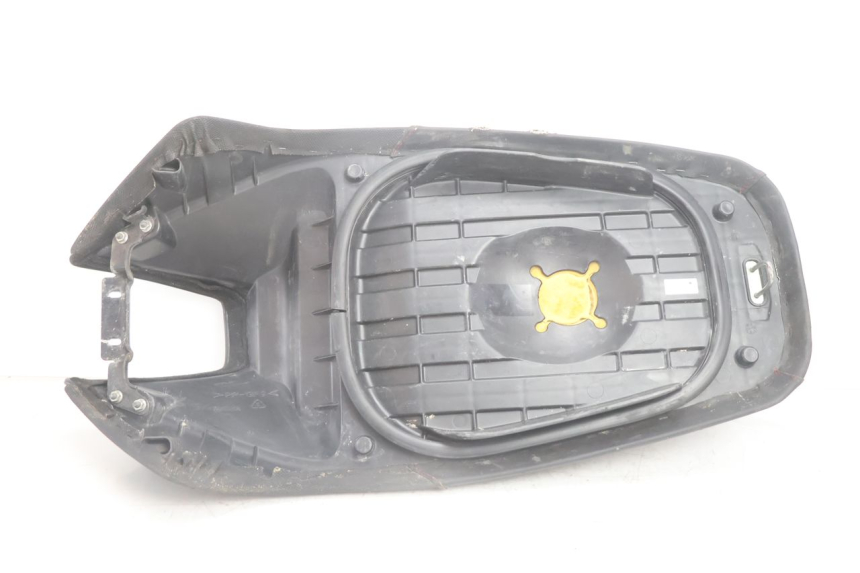 photo de ASIENTO YAMAHA BW'S BWS 125 (2010 - 2013) - Zoom sobre los componentes