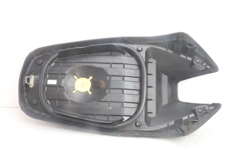photo de ASIENTO YAMAHA BW'S BWS 125 (2010 - 2013) - Estado de la superficie y material