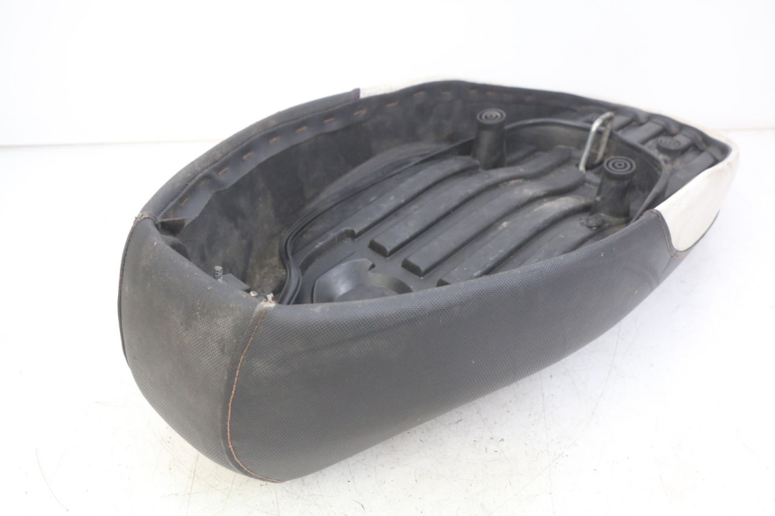 photo de ASIENTO YAMAHA BW'S EASY 50 (2013 - 2016) - Zoom sobre los componentes