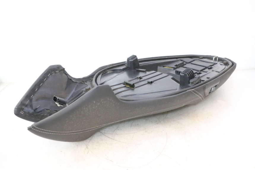 photo de ASIENTO BMW C SPORT 650 (2015 - 2021) - Marcados y referencias originales