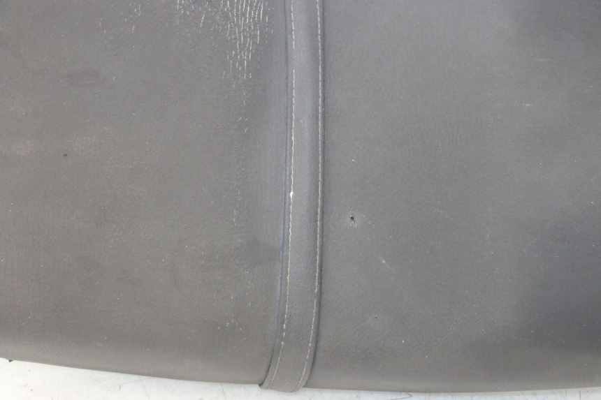 photo de ASIENTO HONDA CB TWO FIFTY 250 (1991 - 2002) - Primer plano técnico