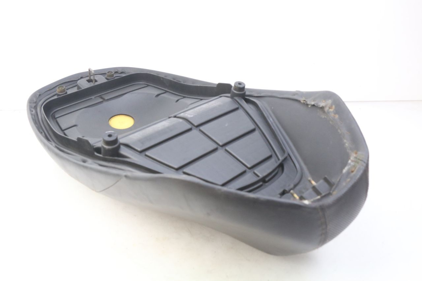 photo de ASIENTO SYM CITYCOM CITY COM 125 (2009 - 2014) - Detalles de los puntos de fijación