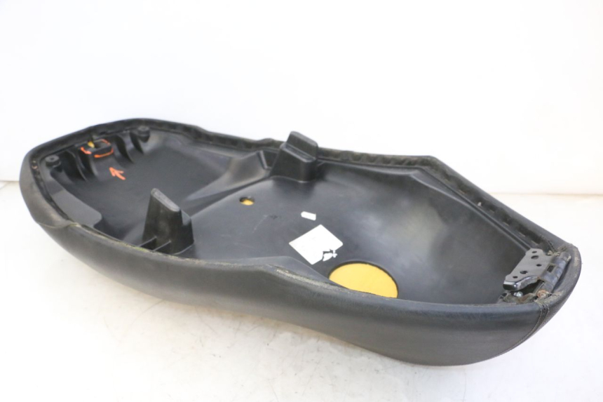 photo de ASIENTO PEUGEOT CITYSTAR 50 (2013 - 2017) - Detalle de la pieza