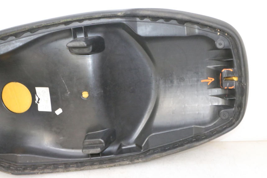 photo de ASIENTO PEUGEOT CITYSTAR 50 (2013 - 2017) - Primer plano de alta resolución