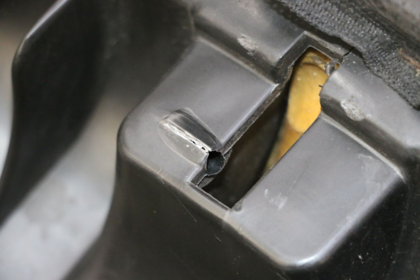 photo de ASIENTO PEUGEOT CITYSTAR 50 (2013 - 2017) - Detalle de la pieza